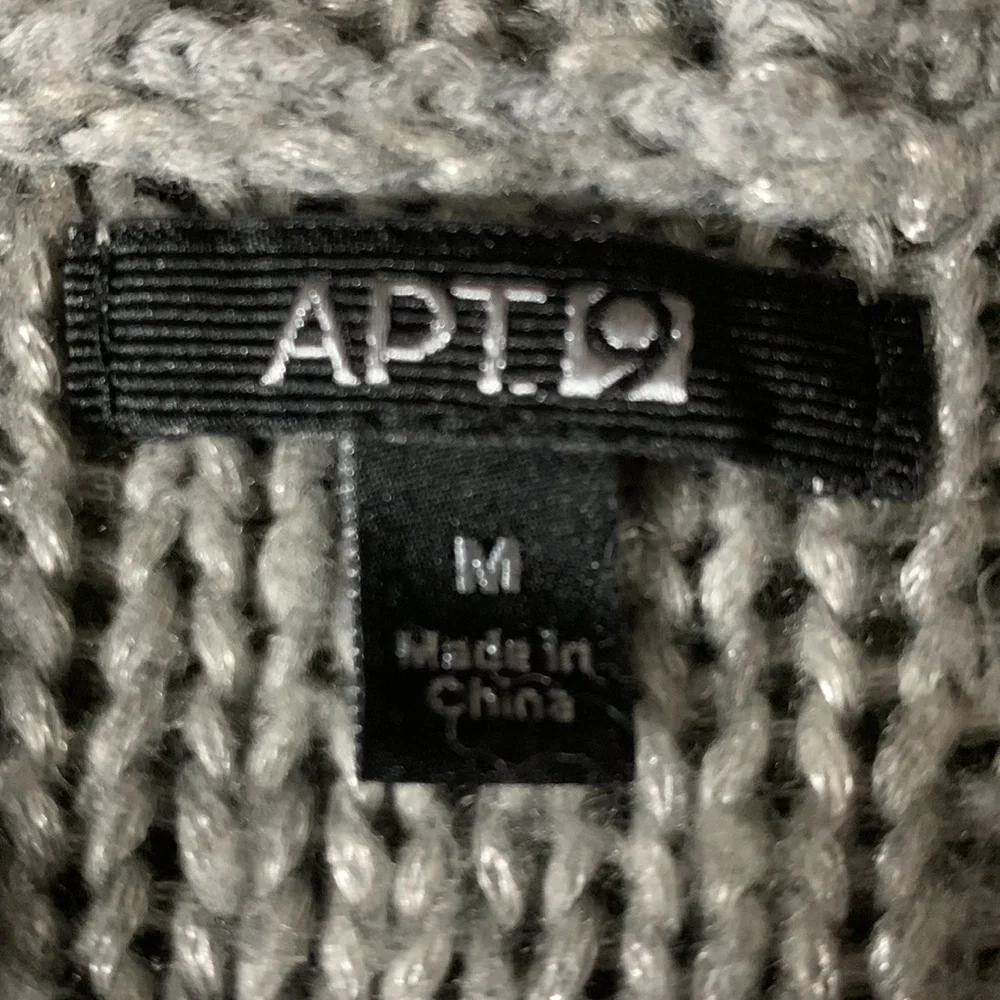 Apt. 9 gray and silver sweater. Drop sleeve. Open front. Open weave. Size M - Picture 2 of 10